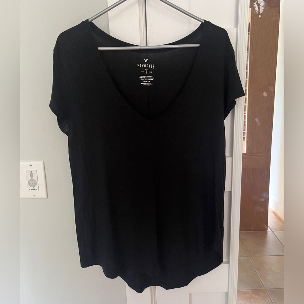 American Eagle Black t-shirt